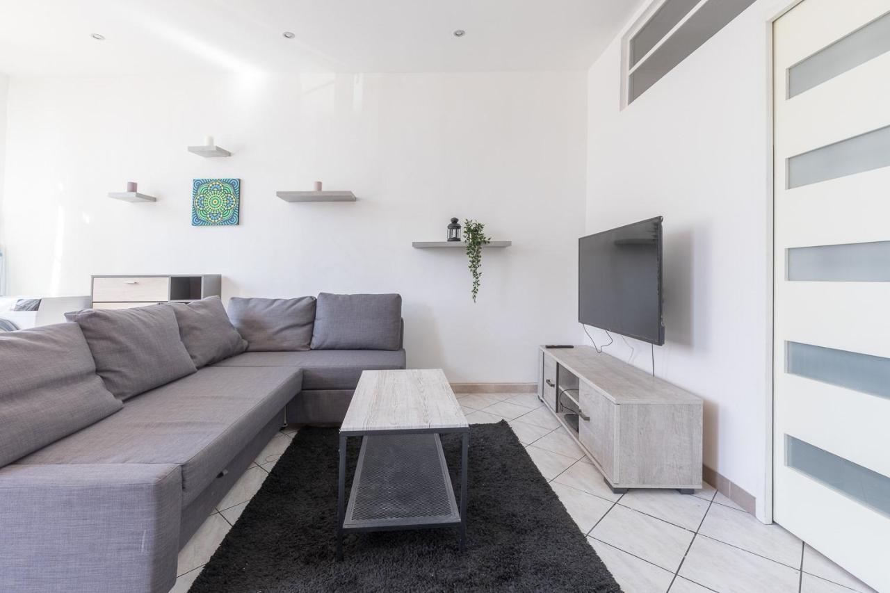 Ideally Placed To Visit Toulon + Bright Flat - Idealement Place Pour Visiter Toulon + Lumineux Экстерьер фото